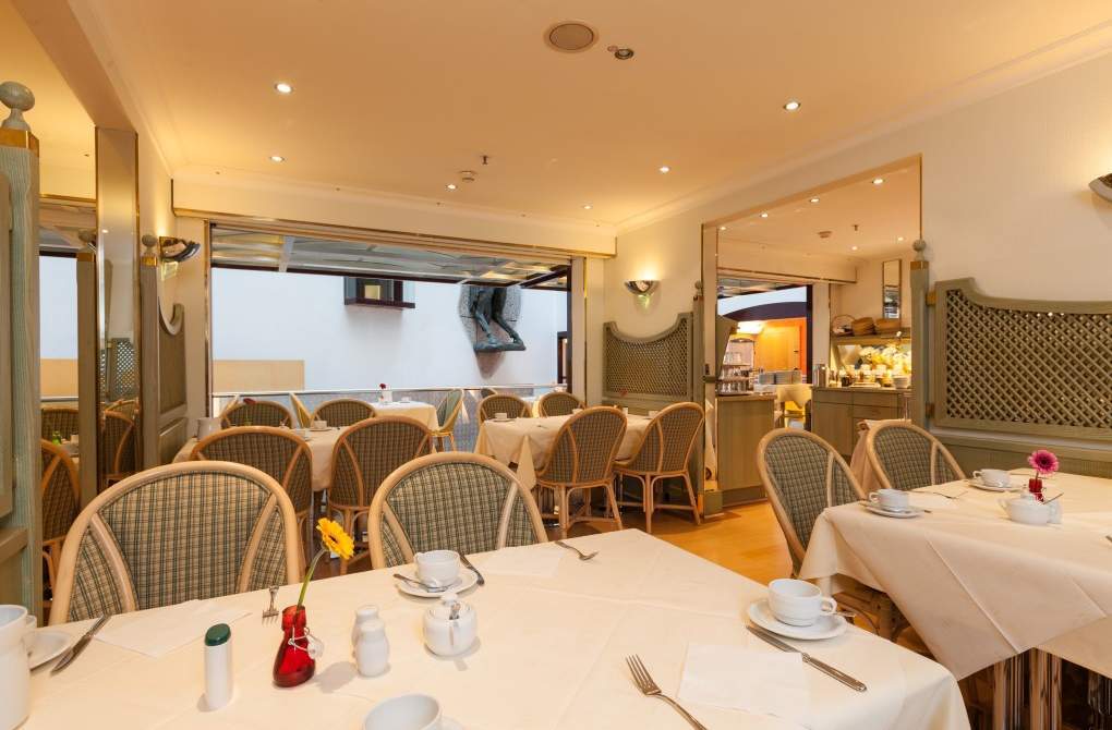 Living Großer Kurfürst Hotel 4*